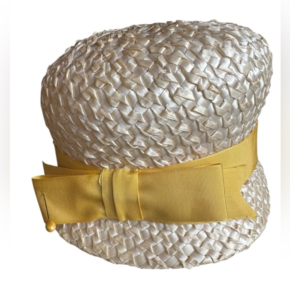 1960s Dale Kelly Woven Straw w/Yellow Ribbon & Matching Stick Pin Domed Cloche H - Picture 2 of 7